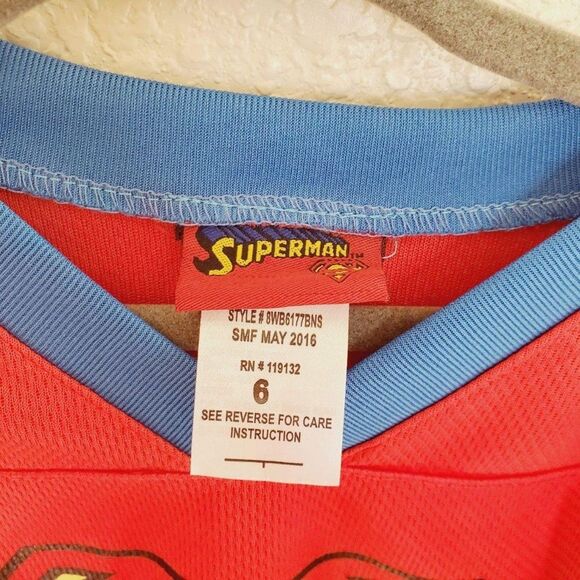 DC Comics Kids Shirt Red 6 Superman V-Neck Long Sleeve T-Shirt  New - Picture 3 of 8